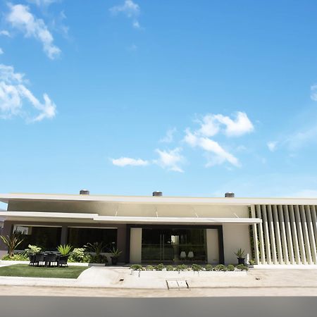 Laoag Parklane Hotel Zewnętrze zdjęcie