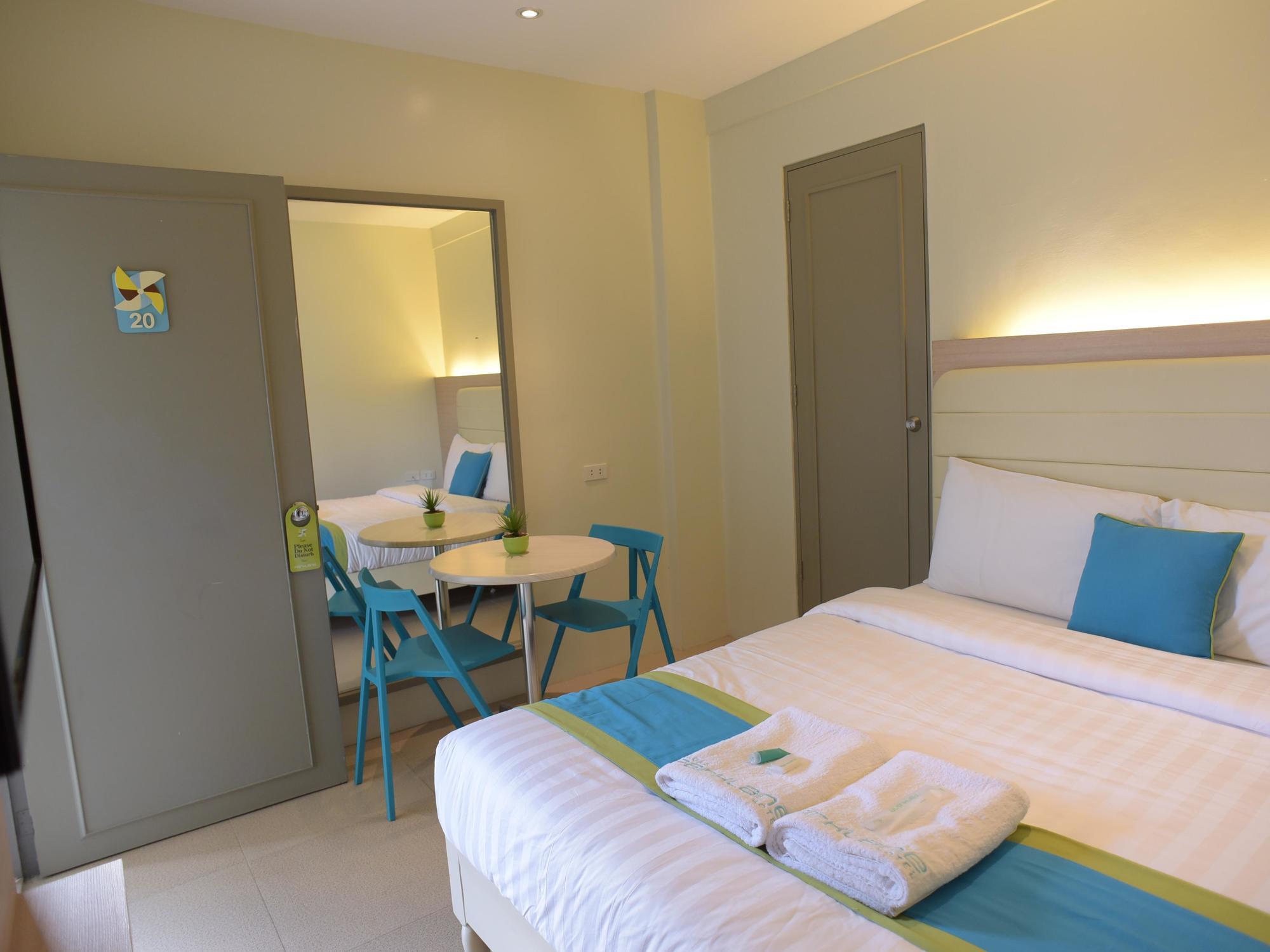 Laoag Parklane Hotel Zewnętrze zdjęcie